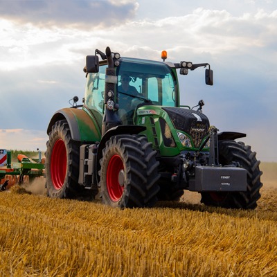 معدات زراعية