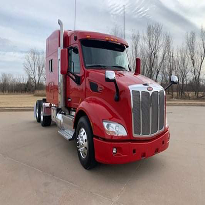 الشاحنات التجارية