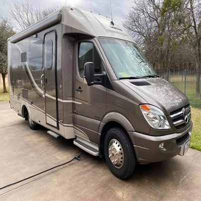 بيوت متنقلة(كرفانات)